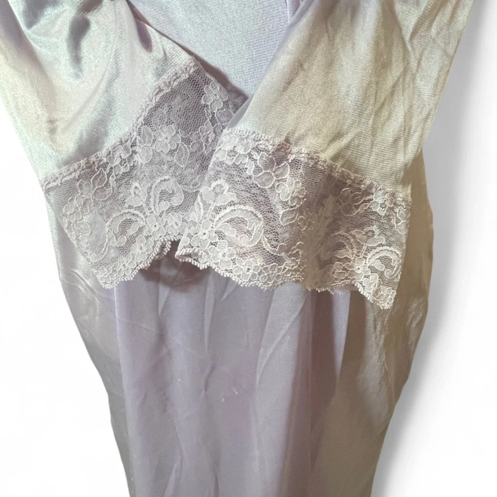 Vintage Fantasy Nightwear Lavender‎ Robe Lace Sleeves Size Small